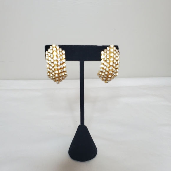 Vintage Gold Tone And Rhinestone Clip-On Earrings - Picture 7 of 10